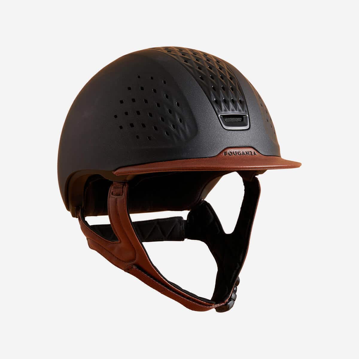 Test du casque équitation 900 marron/noir de Decathlon